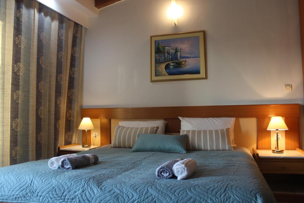 Le Chris Central Apartments Rethymno  ภายนอก รูปภาพ