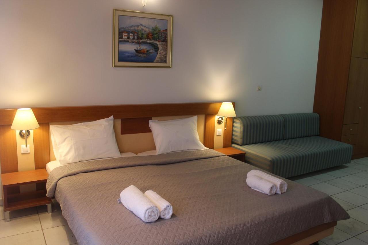 Le Chris Central Apartments Rethymno  ภายนอก รูปภาพ