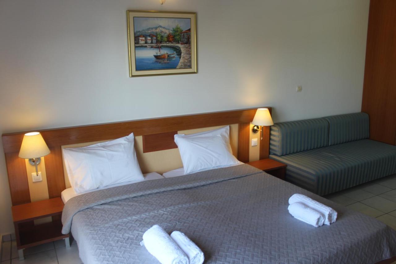 Le Chris Central Apartments Rethymno  ภายนอก รูปภาพ