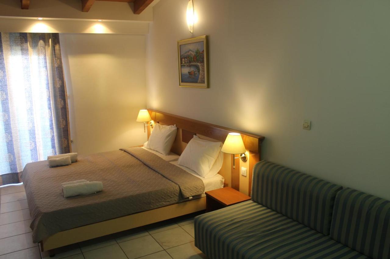 Le Chris Central Apartments Rethymno  ภายนอก รูปภาพ