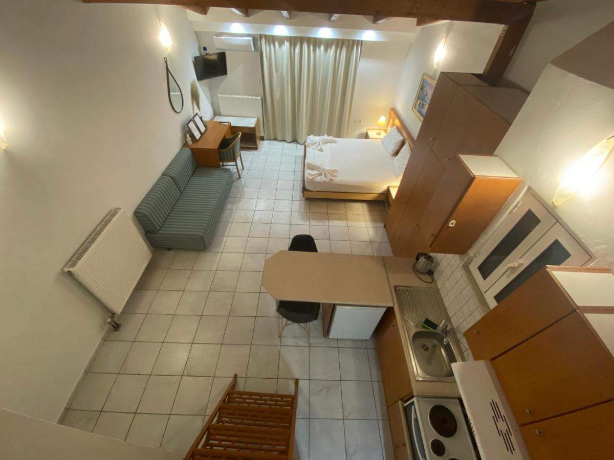 Le Chris Central Apartments Rethymno  ภายนอก รูปภาพ