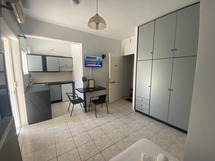 Le Chris Central Apartments Rethymno  ภายนอก รูปภาพ